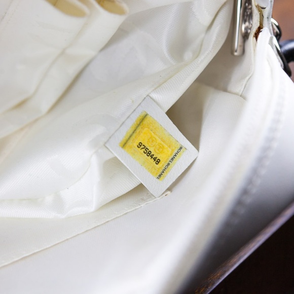 CHANEL Camera Bag - Picture 3 of 7